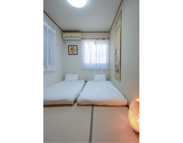 東山区南梅屋町　民泊物件の和室