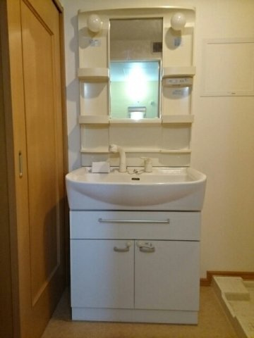 ガーデニアＢの洗面所