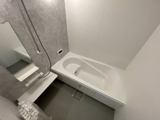 GARDENIA芦屋の浴室|同物件別部屋写真