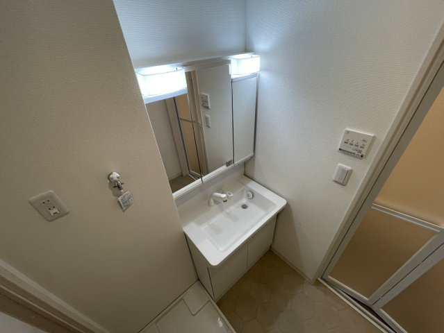 GARDENIA芦屋の洗面所|同物件別部屋写真