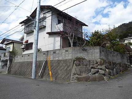 安佐町久地中古戸建の前面道路含む現地写真