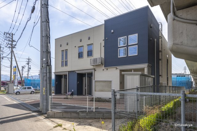 ブルースカイの外観