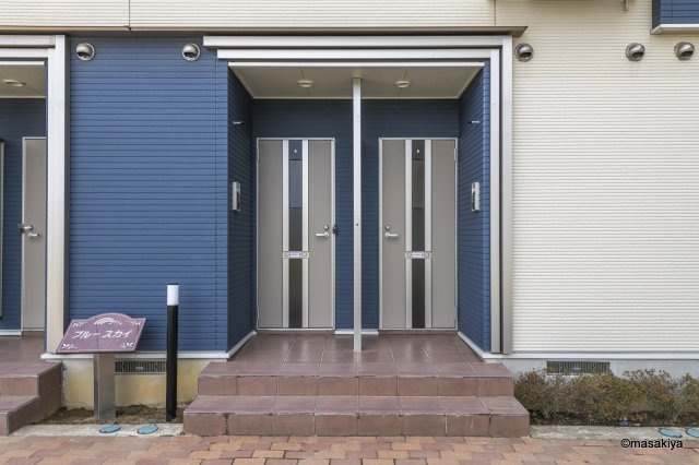 ブルースカイのエントランス