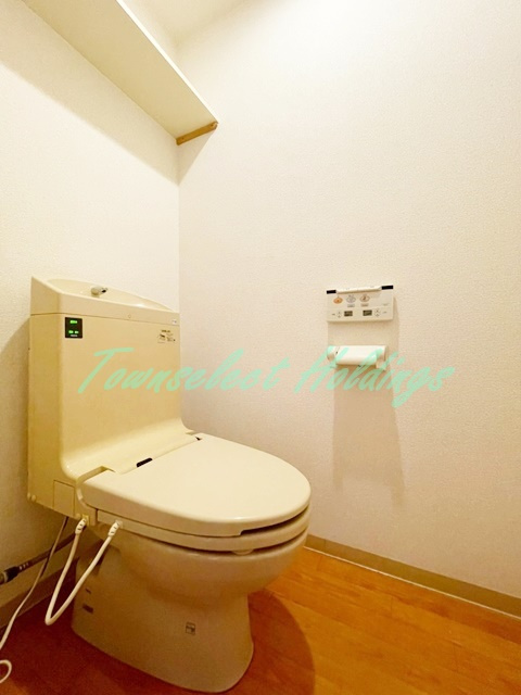 藤沢市本町３丁目の賃貸マンションのトイレ