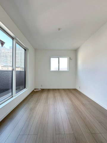 西区庚午中1丁目 No.9の洋室|3階6帖の洋室☆