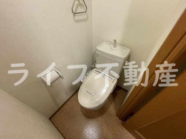 アリスコート菱屋西のトイレ|落ち着いたトイレです