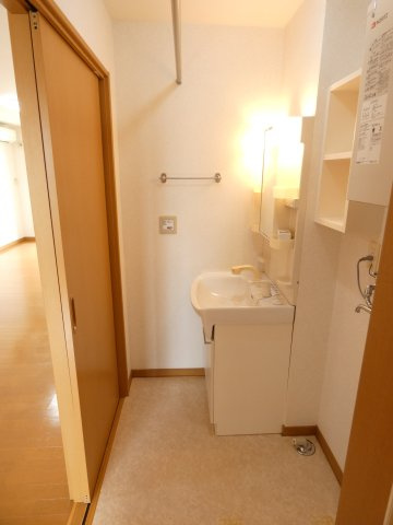 MY HOUSE GOOD RIVERⅢの洗面所