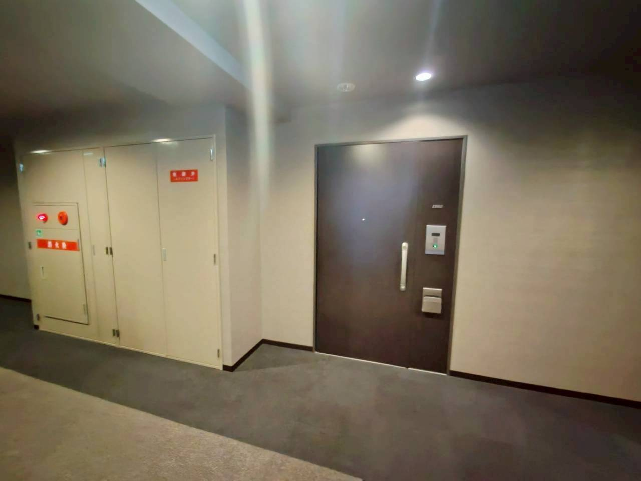 D’グラフォート沖縄タワーの玄関