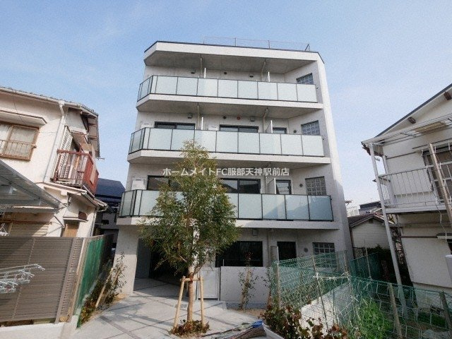RIFF石橋阪大前の外観