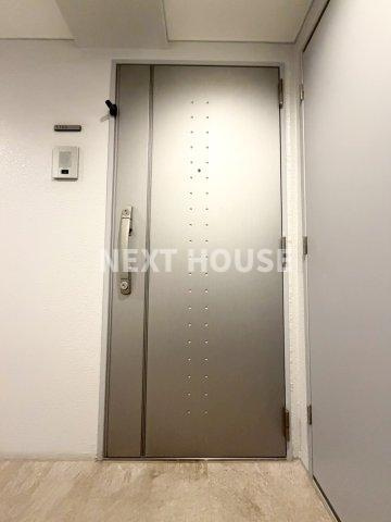 エグゼ難波南Ⅵの玄関