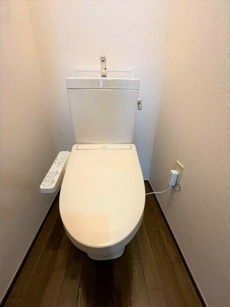 レトア亀山B　　刈谷市近郊の賃貸はクラスホームのトイレ|同物件の別部屋になります。