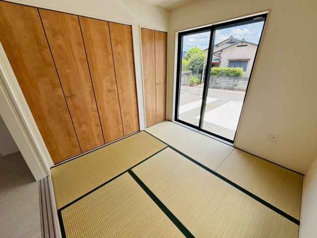 よかタウン／南区良町1丁目2期／2号棟の和室