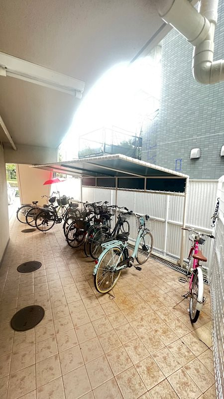 ドルフ西岡本の外観