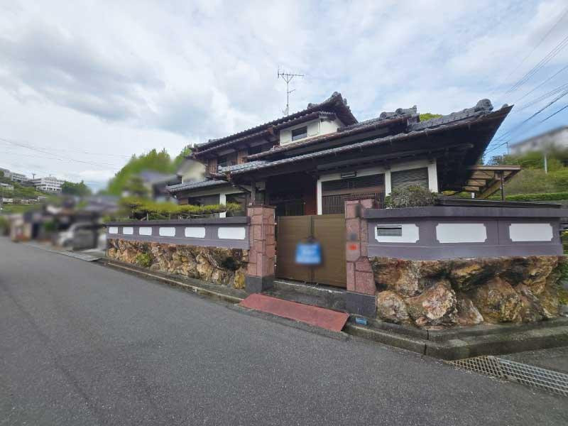 高知市朝倉西町２丁目の中古一戸建