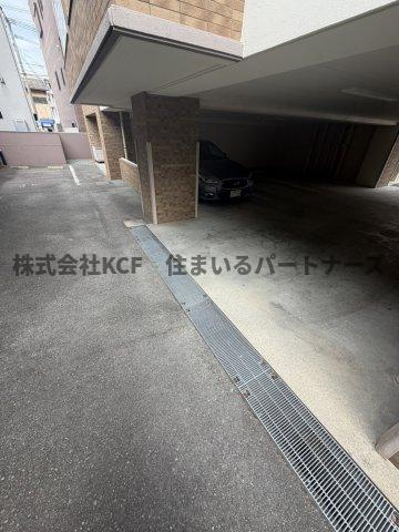 グランシャリオの駐車場|駐車スペースもあります