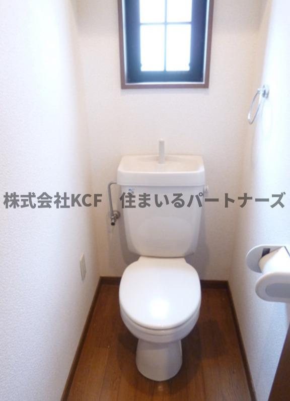 ボーントマトタウンのトイレ|落ち着いた色調のトイレです