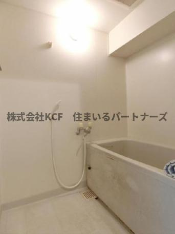 シャルムⅡの浴室|日々の疲れを癒すお風呂付です
