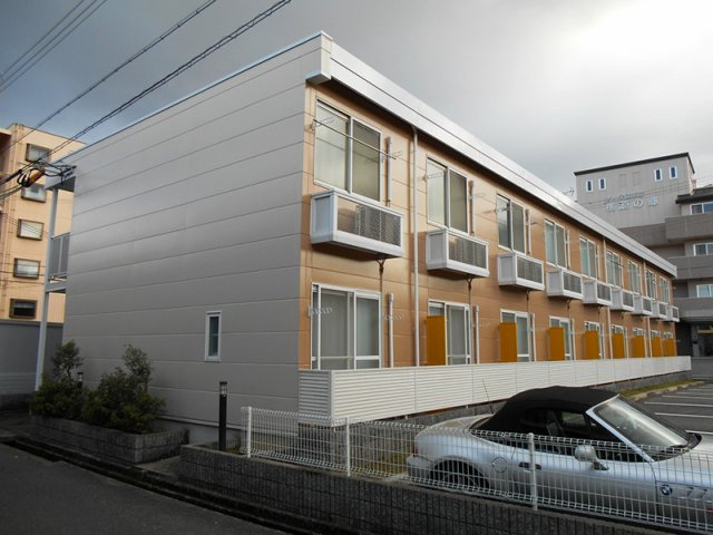 レオパレスＭ－１の外観