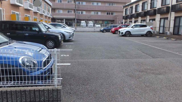 レオパレスＭ－１のその他|駐車場付き物件