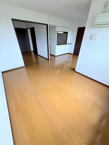 リジェールＢの居間・リビング