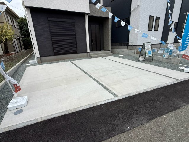 よかタウン／東区榎町1期／1号棟の駐車場