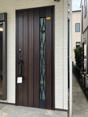 上用賀戸建のエントランス