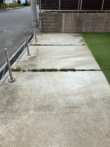 上用賀戸建の駐車場