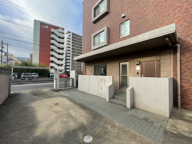 ヴァンベールの駐車場