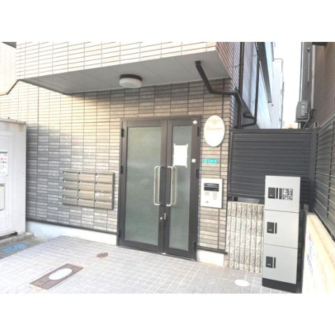 アンプルール フェール ドミールのエントランス