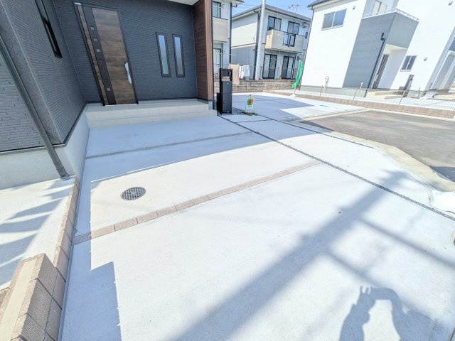 水戸見川　12期　新築戸建て　1号棟の駐車場