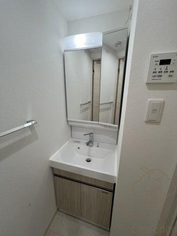 THE RESIDENCE Hの独立洗面台