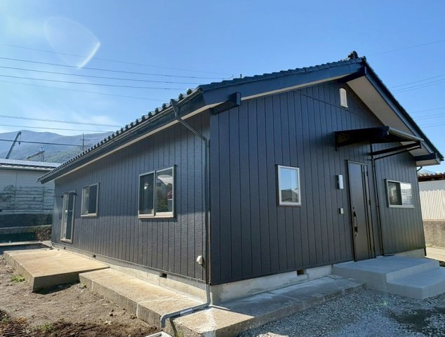 伊那市東春近　中古戸建の外観|平屋建て3LDKタイプのお住まいです。
