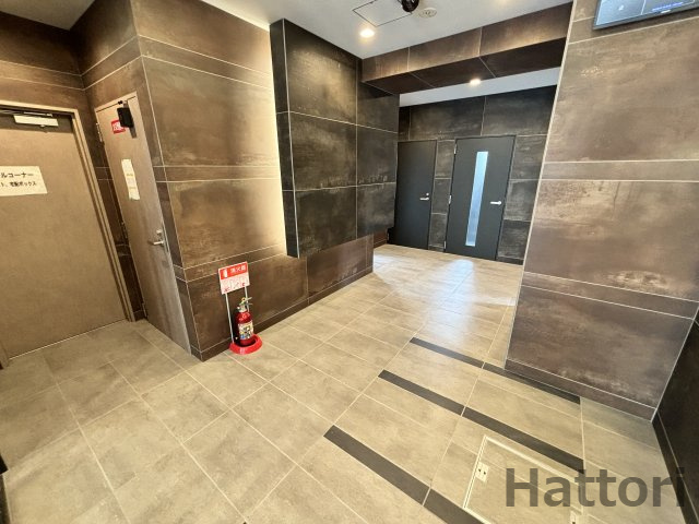 リブネスコート大阪大学前のエントランス