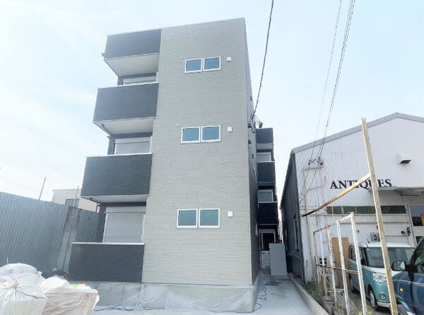 ａｐａｒｔｍｅｎｔ宝生町の外観