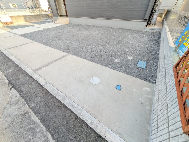 石岡市府中　第1　新築戸建て　3号棟の駐車場|駐車は4台可能です♪