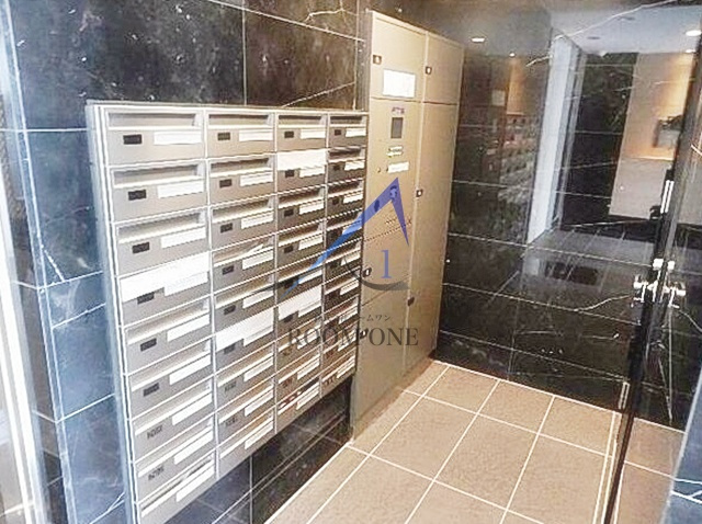ブライズ登戸のその他共用部分|宅配ボックスです。