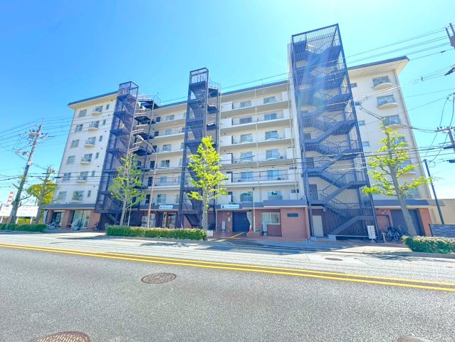 淀駅徒歩９分の駅近マンション◆最上階＆三方角住戸◆全居室７帖以上の広々３ＬＤＫ◆セントラルハイツ淀