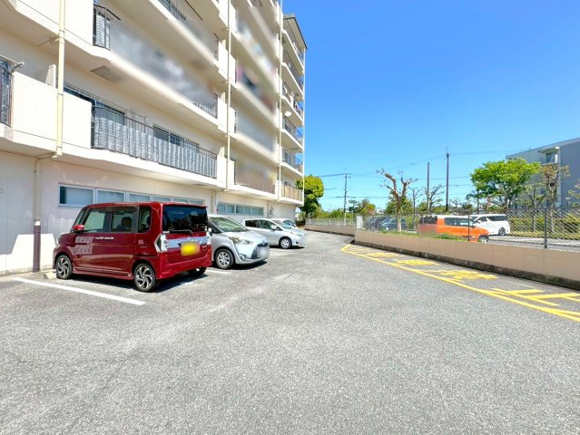 淀駅徒歩９分の駅近マンション◆最上階＆三方角住戸◆全居室７帖以上の広々３ＬＤＫ◆セントラルハイツ淀の駐車場|駐車場