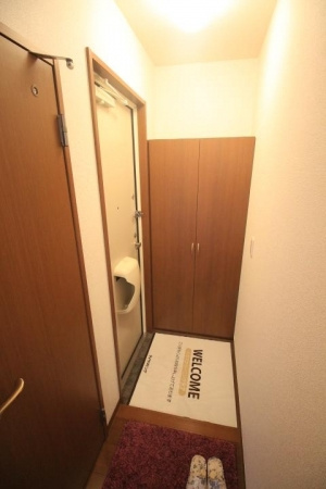 クレセントコート【キャッシュバック対象】の玄関|玄関です