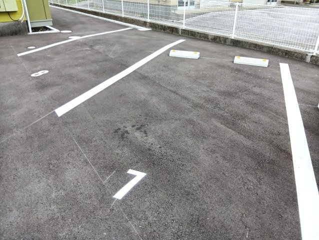 グリーンハイツ北浦の駐車場|駐車場完備です