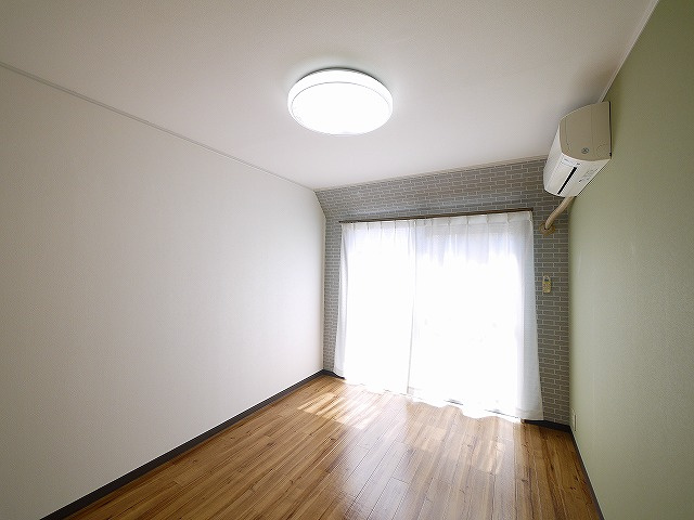 カルム学園前の寝室|洋室です