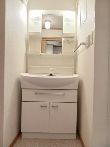 アヴニールＢ　　 刈谷市近郊の賃貸はクラスホーム刈谷店の洗面所|忙しい朝には欠かせない洗面所です
