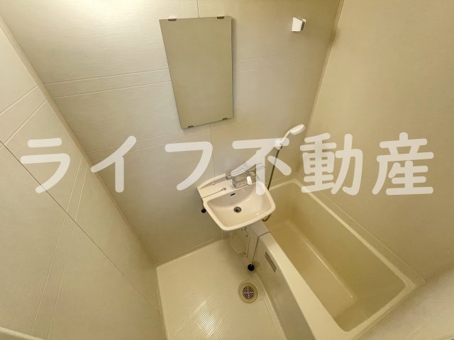 サンライフ近江堂の浴室|落ち着いた空間のお風呂です
