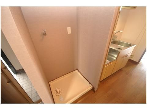 リヴィエール春日の玄関