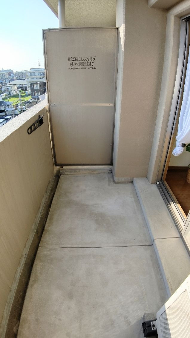 エース弐番館のバルコニー