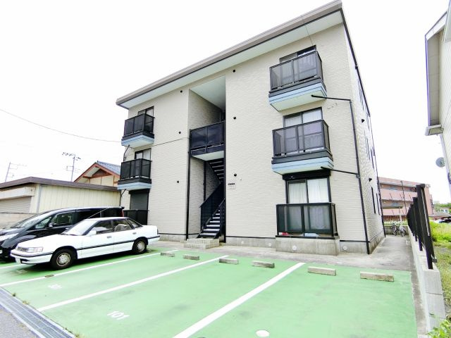 ステージア