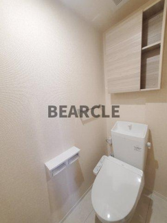 【トイレ】 | GRAMM下津林EAST | 落ち着いた色調のトイレです