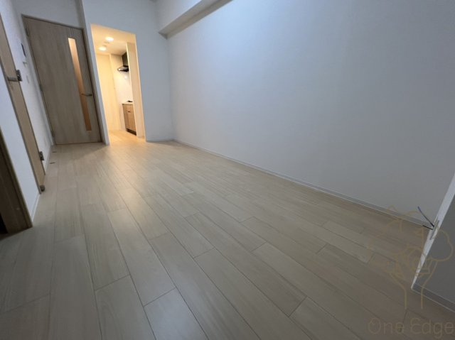 セレーノ南森町の居間・リビング