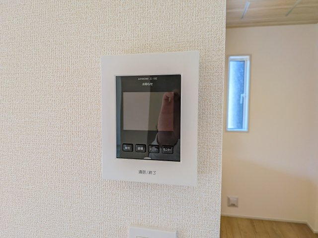 八王子市　石川町　新築一戸建てのセキュリティ|～TVモニター付インターホン　訪問者の確認に便利です～