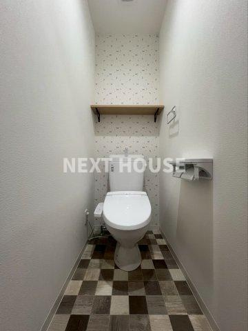 Mew Style Apartmentsのトイレ